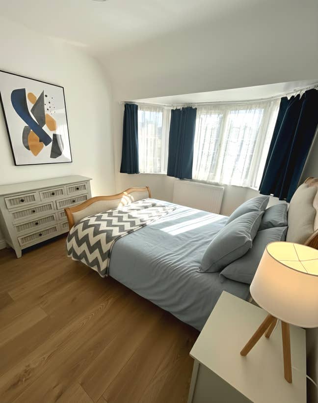 ✨ 3  Double Rooms to Let in Woodford (IG8 ) ✨
 Main Photo