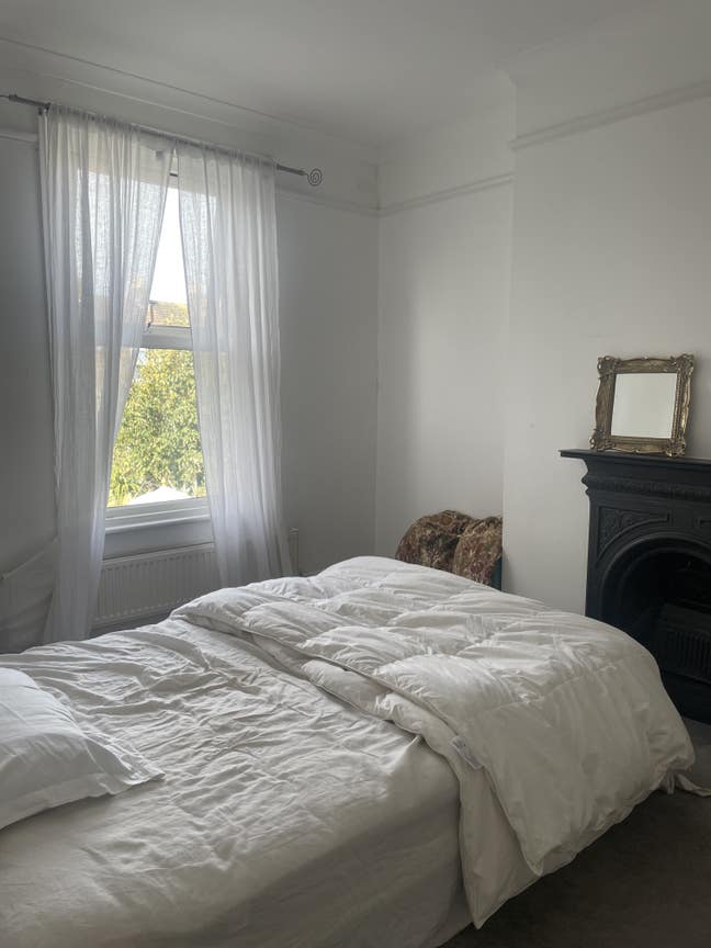 Double room in relaxed house, animal lover a must Main Photo