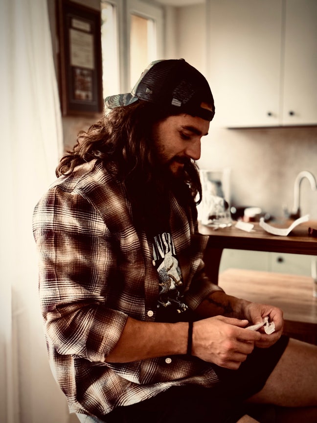 Hey there! 👋   I’m a super easygoing per... Main Photo