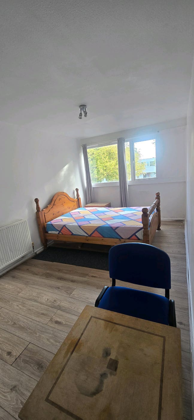 Double Room in a house share Main Photo