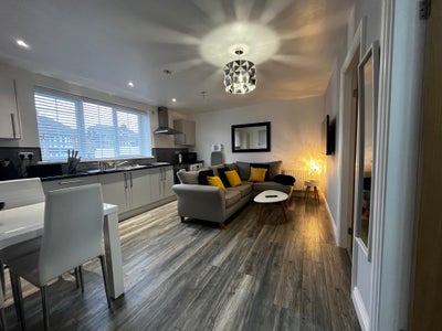 Modern 1 Bed Apartment in Solihull - All bills Inc Main Photo