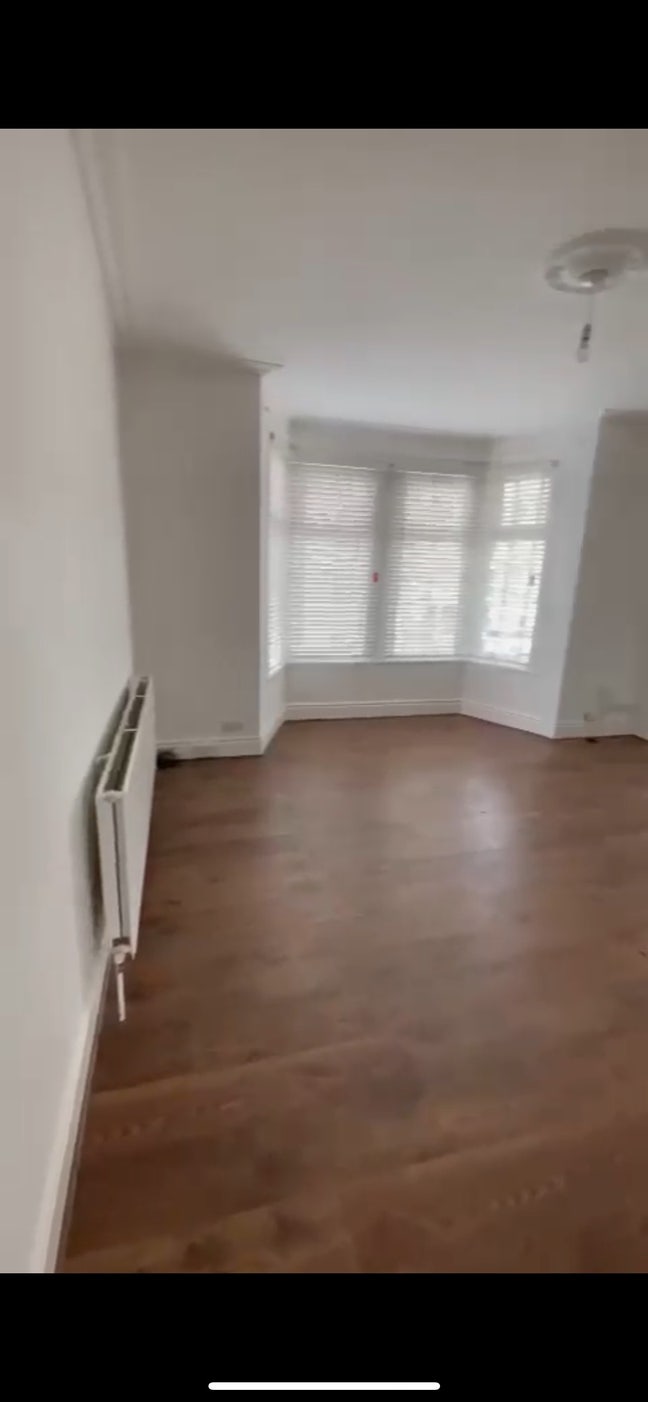 4 Bed house to Rent- Near Goodmayes Station  Main Photo