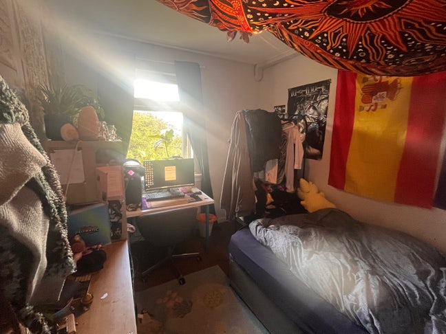 Room for rent in Sighthill Main Photo
