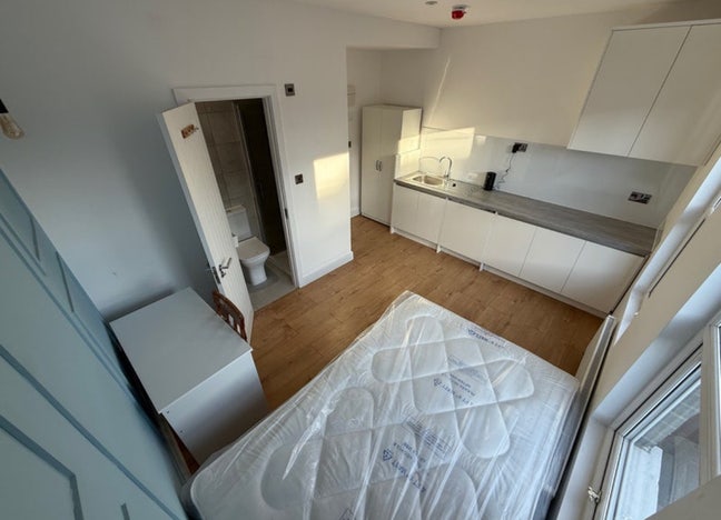 ⭐️Double Ensuite Room – LU2⭐️ Main Photo