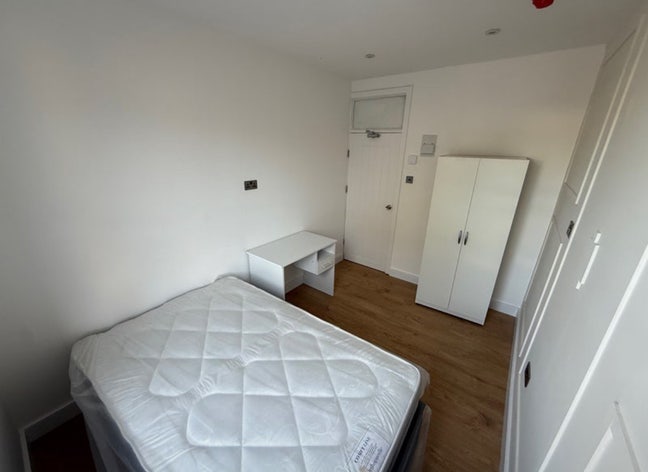  Ensuite big Room LU2 🏡  Main Photo