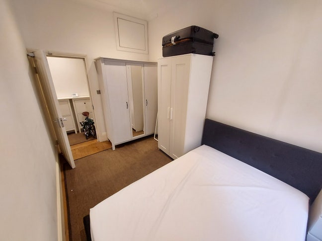 Cosy Room in Beautiful 3-Bed Maida Vale Flat  Main Photo