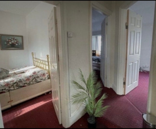 1 Bedroom with En-Suite Pantry and common area Main Photo