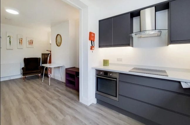 Mottingham,Lovly furnished double £770,single £690 Main Photo