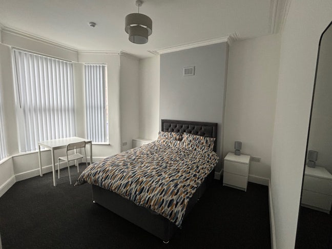 Double room, Fully Furnished, All bills included  Main Photo