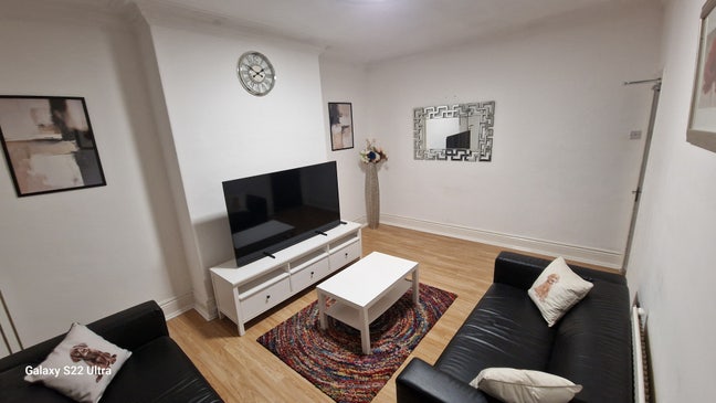 Furnished Rooms to Let in Gosforth Main Photo