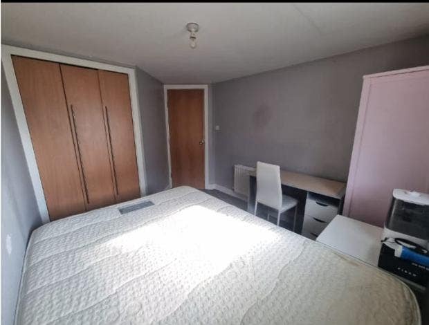 Large double room for Rent Main Photo