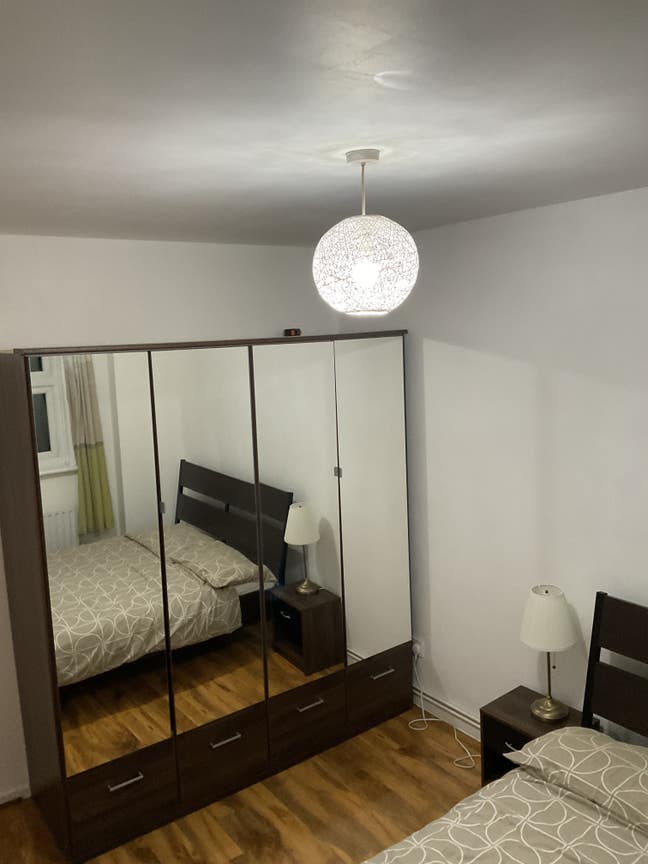 Double room to let with garden view  Main Photo