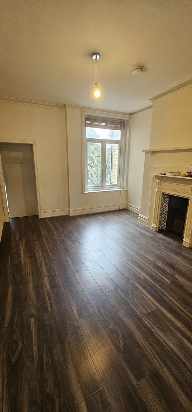 2 bedroom Apartment For Rent in Richmond, TW9 Main Photo