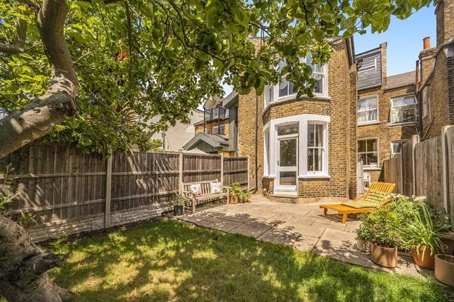 Beautiful Room in Victorian Home 🌟 (SE4 Brockley) Main Photo