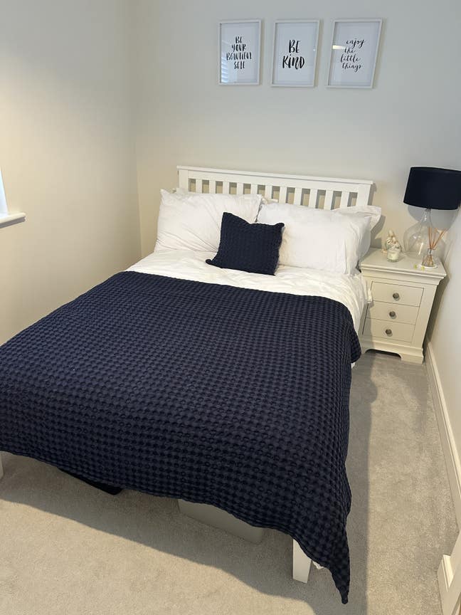Room available to rent  Main Photo