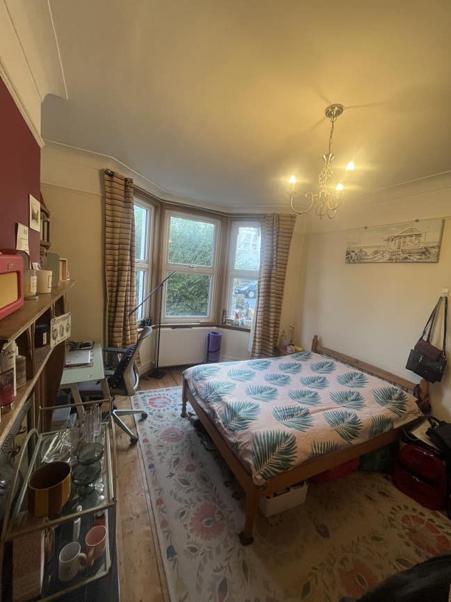 Large Room in Tooting Broadway  Main Photo