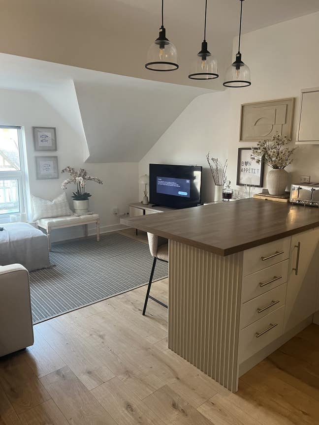 Double room Available  Main Photo