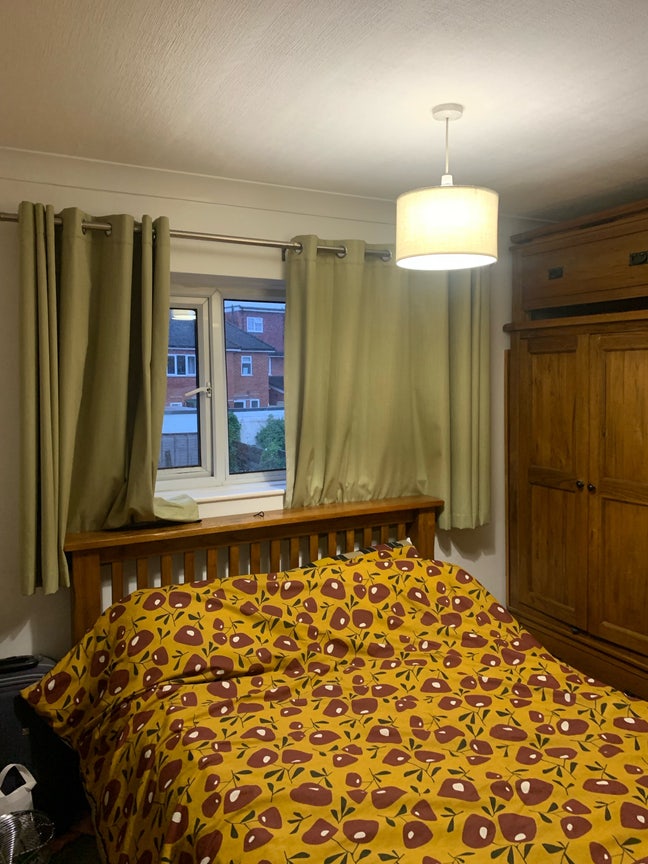 Furnished Double bedroom  Main Photo
