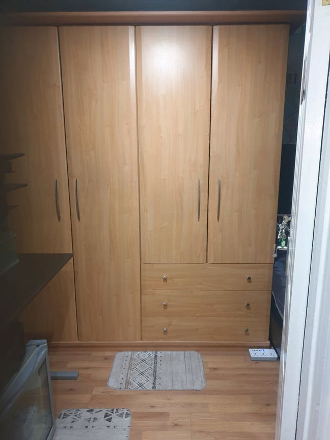1 room available for rent  Main Photo