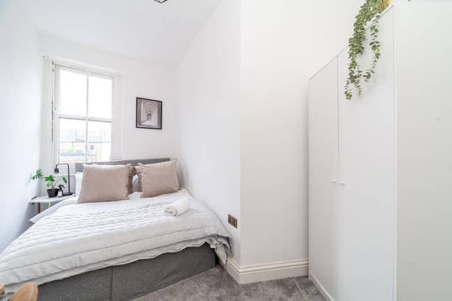 Room in Fulham !! Main Photo