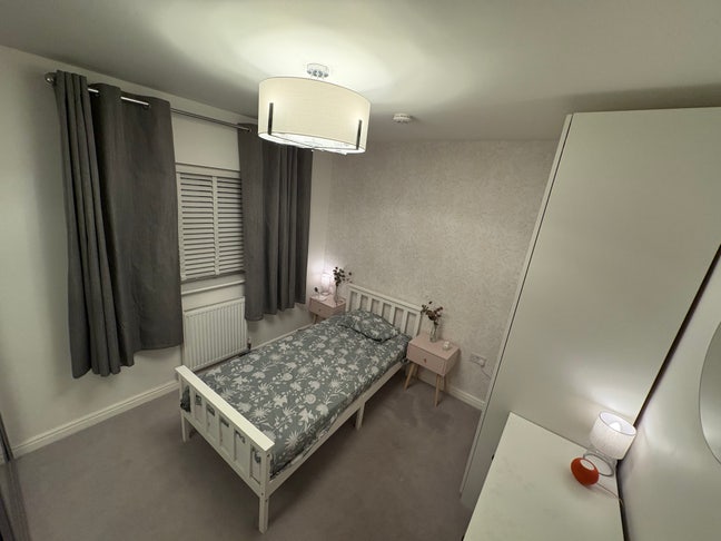 Cosy room - available immediately  Main Photo