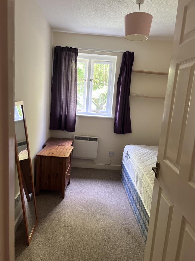Room for rent Main Photo