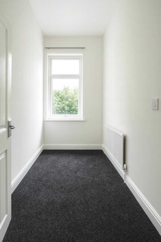 1 spacious unfurnished bedroom Main Photo
