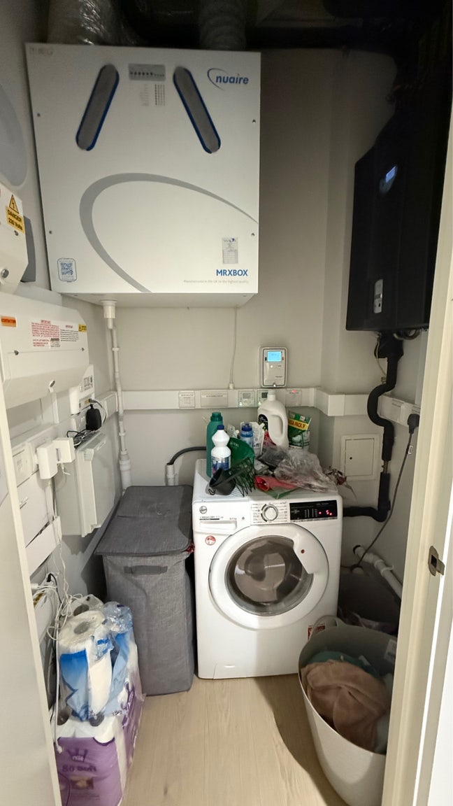 Room share for Male available in Hounslow East  Main Photo