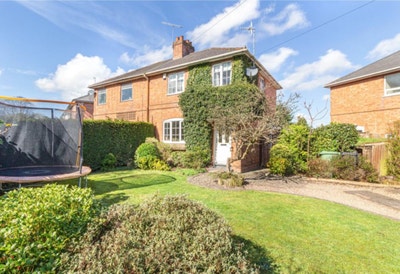 Double furnished room available in St John’s.  Main Photo