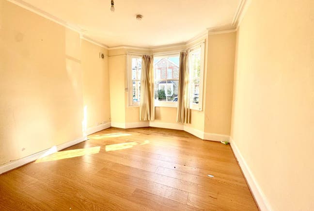 Double room in Chatham Road, Kingston Upon Thames, Main Photo