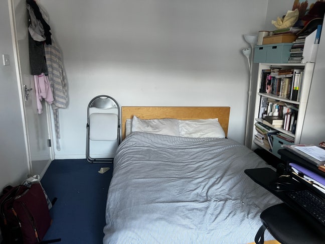 Bright Room Main Photo
