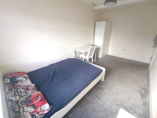Budget-Friendly Room Available in Clapton area Main Photo