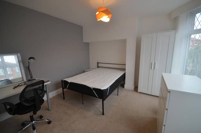 1 Bedroom available for rent in 37 Leighbrook Road Main Photo