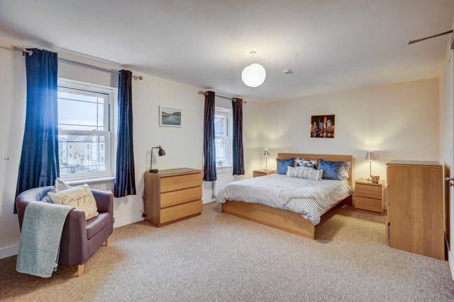 ⭐️Considerate Housemate | Spacious Ensuite⭐️ Main Photo