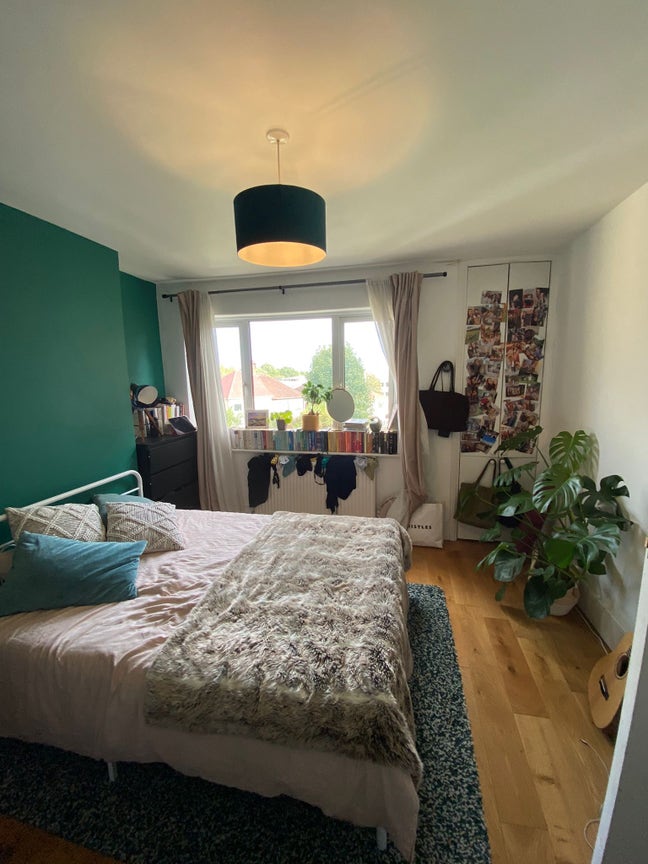 Double room to rent! - 25 Mins to Kings Cross! Main Photo