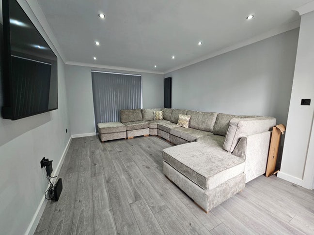 Be Quick! Brand new 3 bed house in Headingley  Main Photo