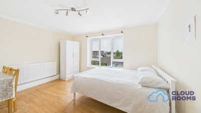 🏡 HUGE Couple Room Available in N15 – £1100 🌟 Main Photo