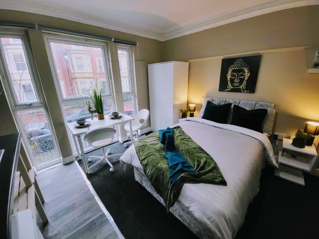 🛏️En-Suite Rooms in Nottingham Quick Move-In Main Photo
