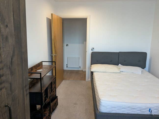 Room for Rent - East Croydon Main Photo
