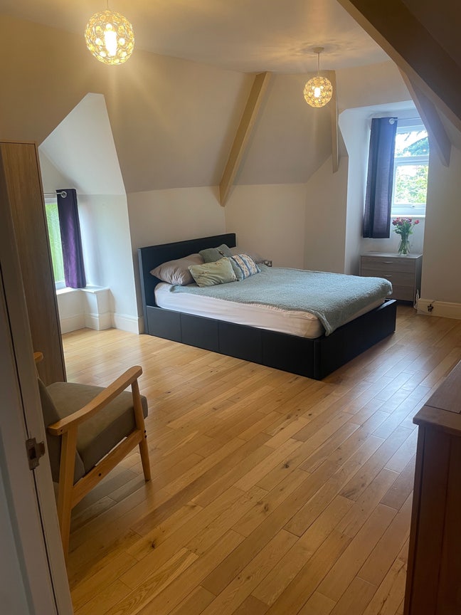 Beautiful double room with own bathroom Main Photo