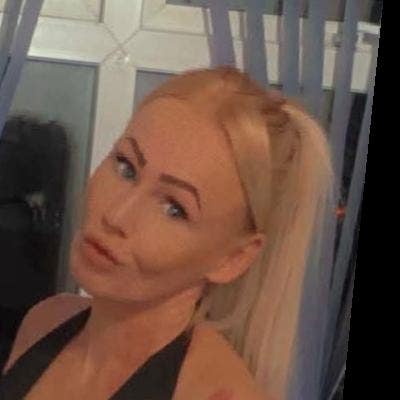 33 year old Female seeks a single or double room Main Photo