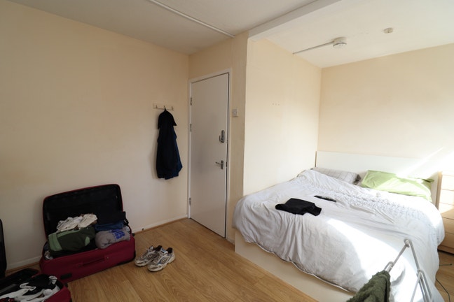4 New Furnished Room-1 Stop from Liverpool Street Main Photo