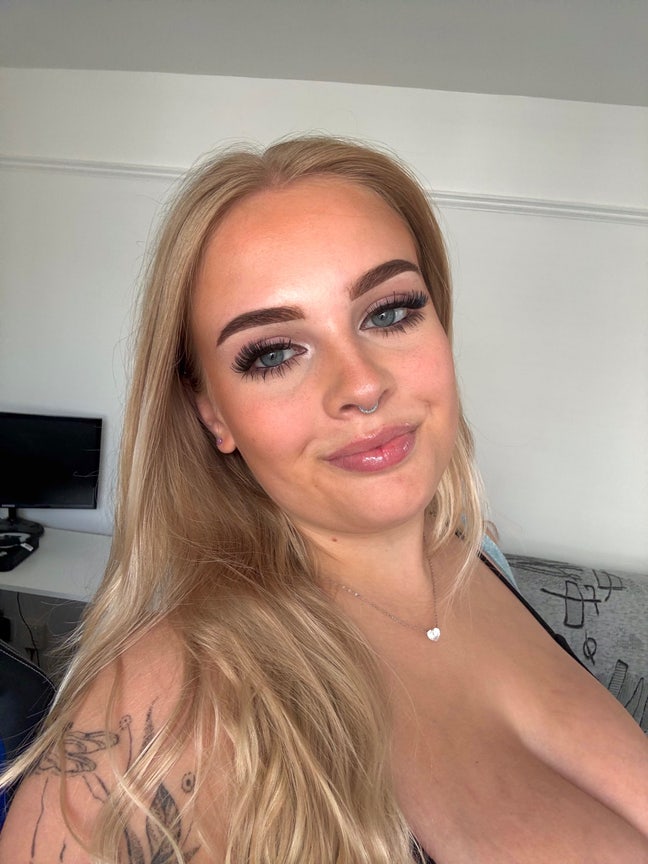 looking for a room or flatmate Main Photo