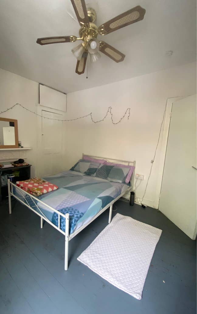 One Large King Size Double Room in Plaistow Main Photo