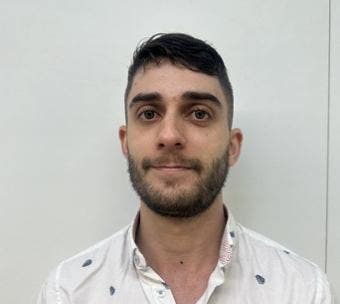 Professional Male seeks a single or double room Main Photo