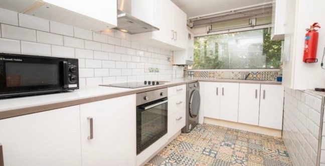 Double room in a beautiful flat Main Photo