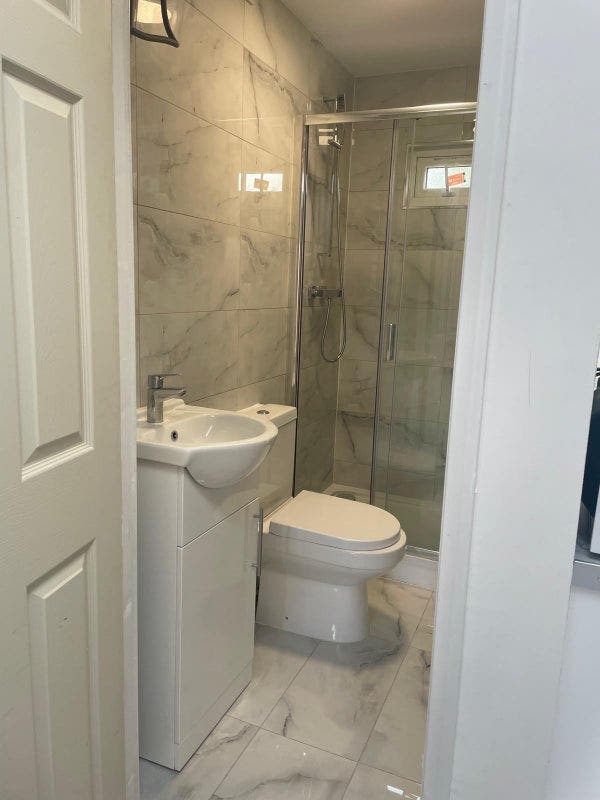 Studio Flat sublet in Nov and December Main Photo