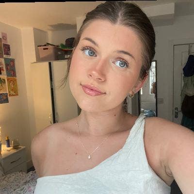 22yo female looking for central london flat Main Photo