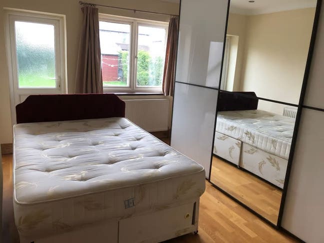 “Modern 1-Bed Ground Floor Apartment in HA9 Main Photo