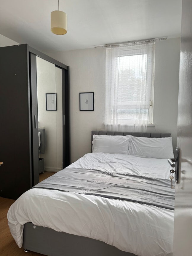 Spacious Double Room – Great Location Camden Main Photo